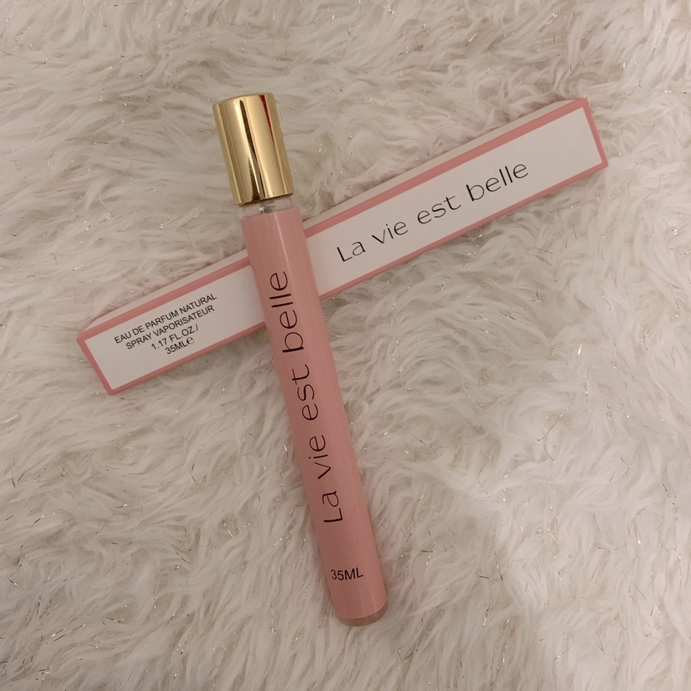 La Vie Est Belle- Rollerball Eau the Parfum Natural Spray Vaporisateur.